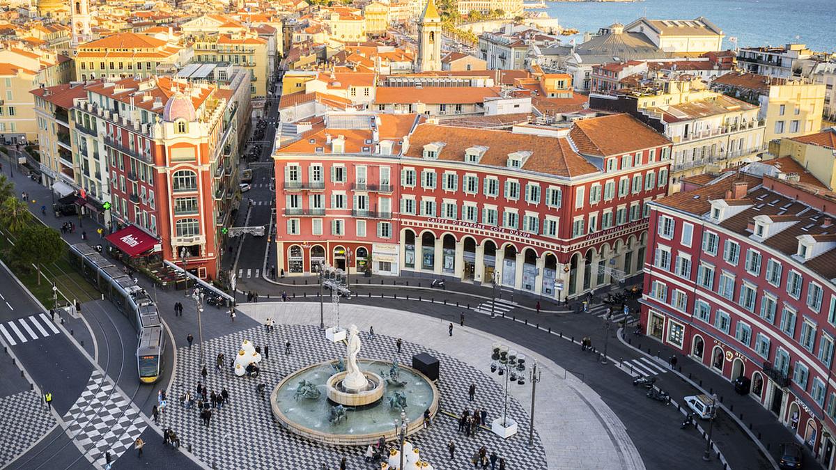 Place Massena in Nizza