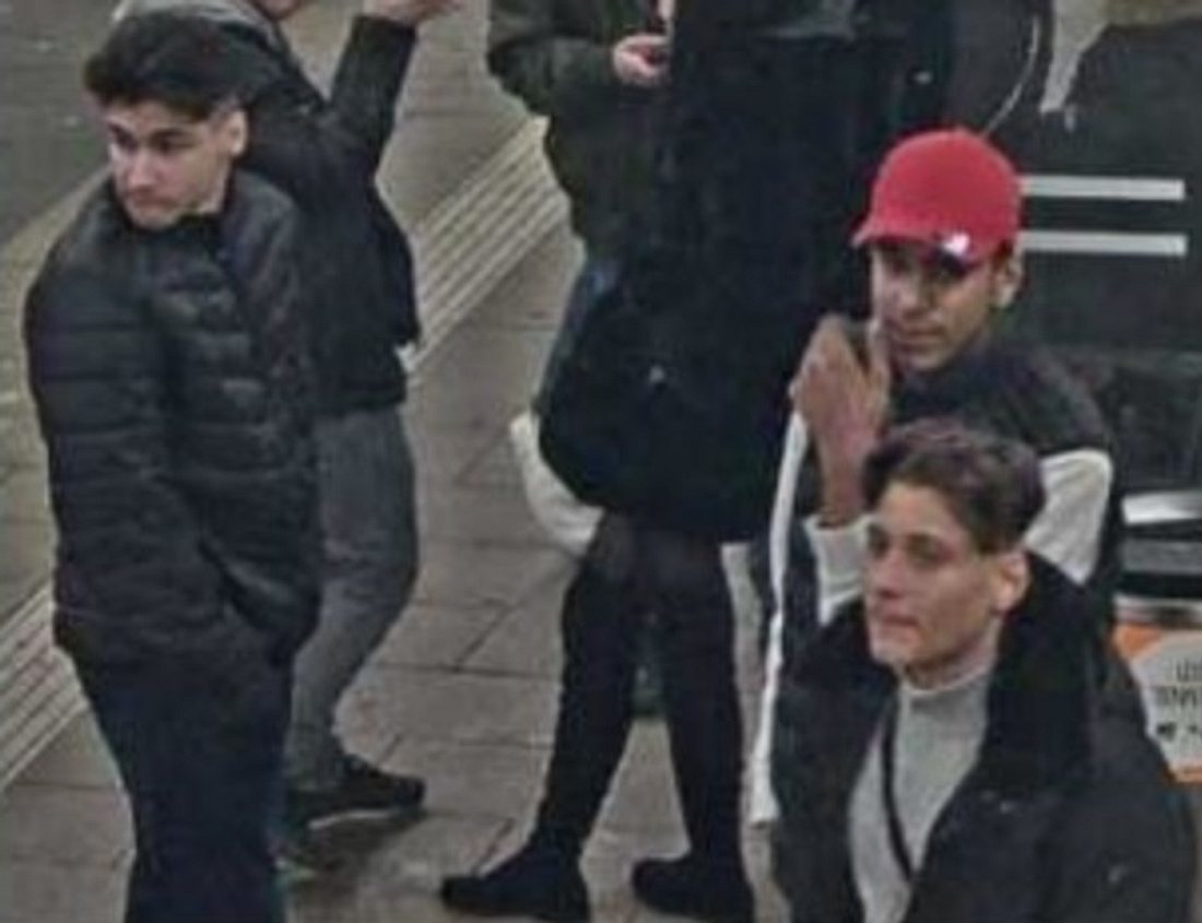 Sie lachten ihr Opfer aus - Polizei sucht brutale Handyräuber Straßenräuber in Bochum