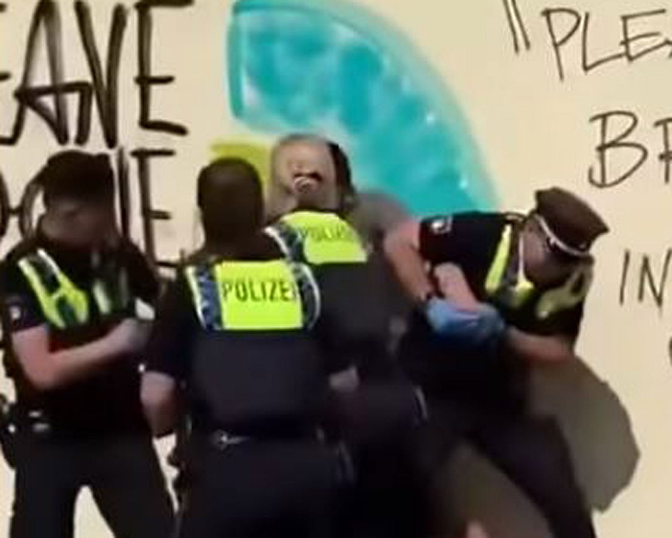 Polizeigewalt in Hamburg: Video von Festnahme eines 15-Jährigen weckt böse Erinnerungen Festnahme in Hamburg