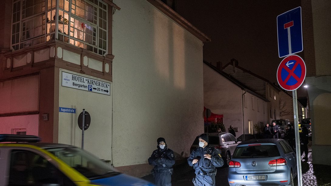 Polizeieinsatz in Sulzbach - Foto: Getty Images/Thomas Lohnes
