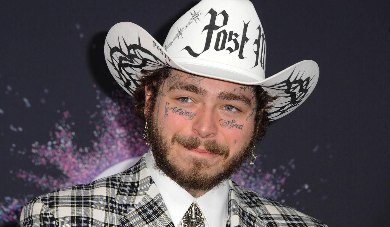 Popstar Post Malone startet Beer Pong-Liga Post Malone mit Cowboyhut