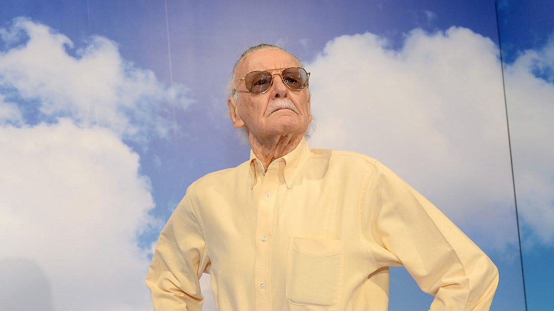 Pornhub ehrt Stan Lee (†) Pornhub ehrt Stan Lee (†)