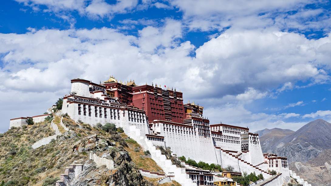 Potala-Palast in Lhasa, Tibet - Foto: iStock / JohanSjolander