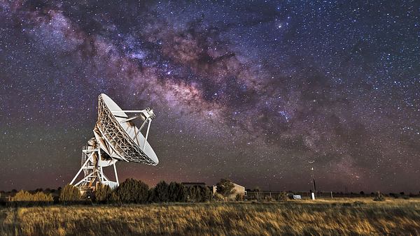 Arecibo-Botschaft: Was in der Nachricht an die Aliens steht - Foto: iStock / Neutronman