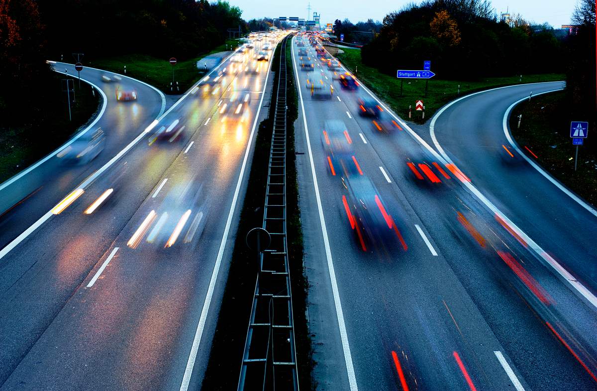 Autos auf Autobahn