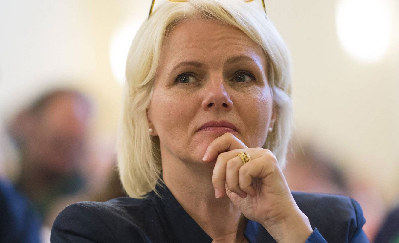 Berliner Senatorin von den Grünen fahrt dickes Auto – das ist ihre Erklärung Regine Günther
