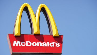 McDonalds-Schild - Foto: iStock/ermingut
