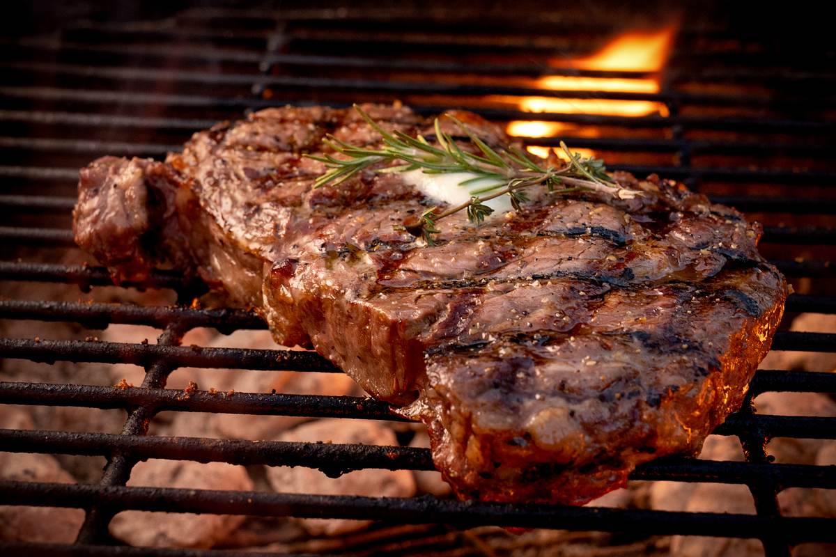 Rib-Eye-Steak grillen