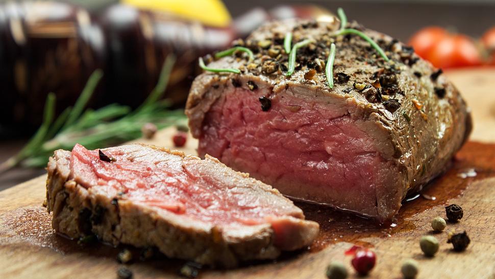 Rinderfilet gebraten - Foto: iStock/kajakiki