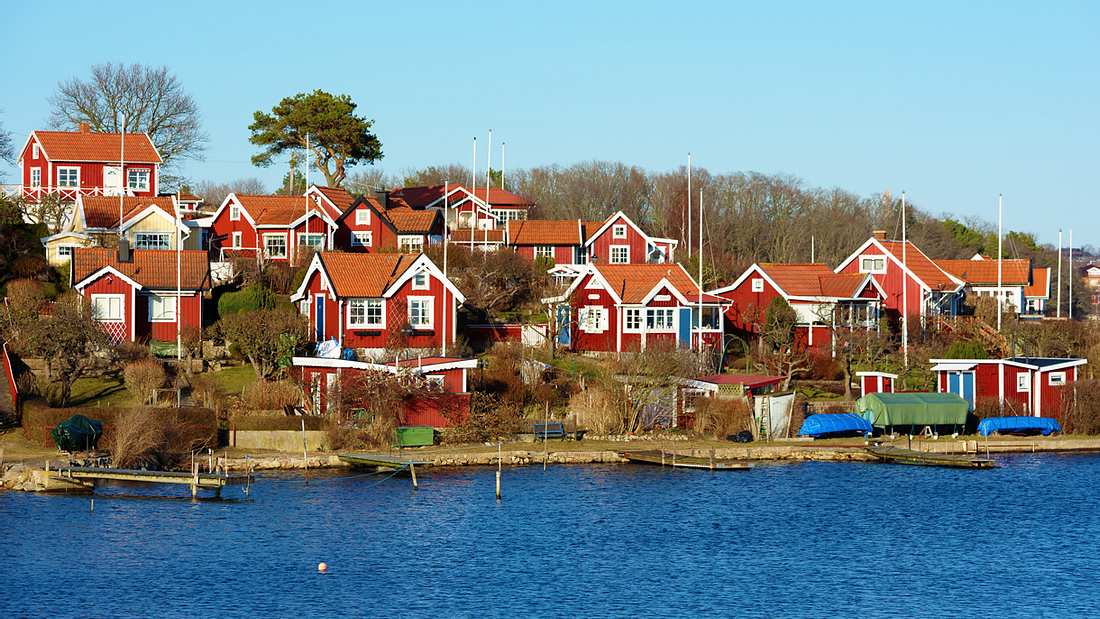 Rote Holzhäuser, typisch für Schweden