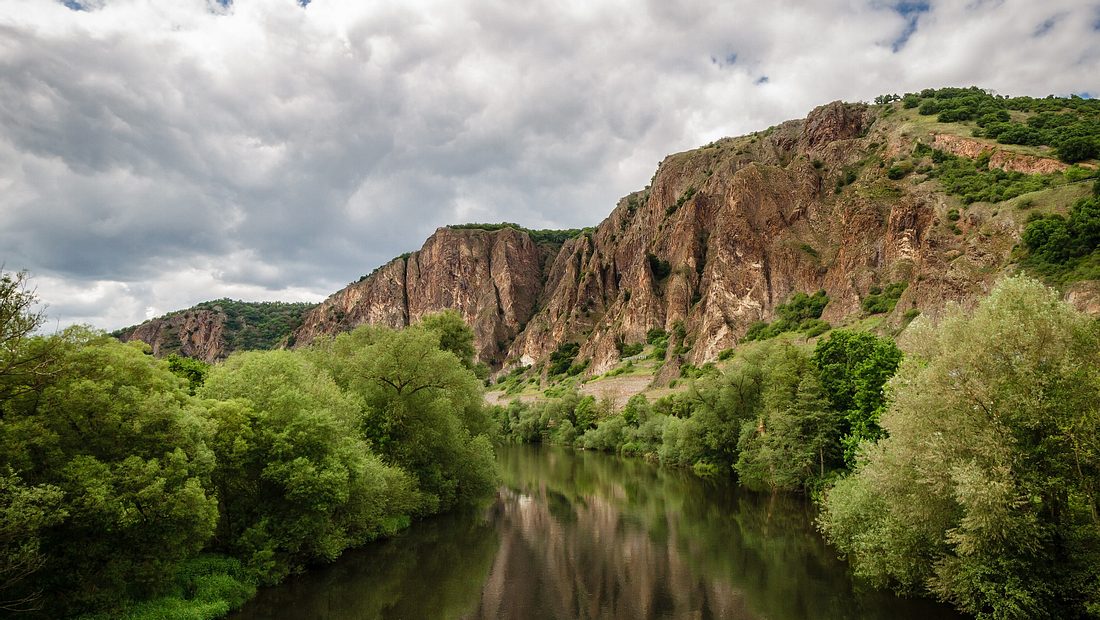 Rotenfels im Gebiet Saar-Hunsrück Rotenfels im Gebiet Saar-Hunsrück