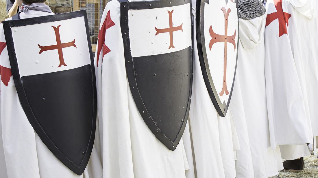 Rotes Kreuz: Das Symbol der Tempelritter Rotes Kreuz: Das Symbol der Tempelritter