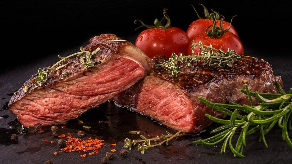 Rumpsteak grillen: So gelingt das Steak auf dem Grill garantiert ...