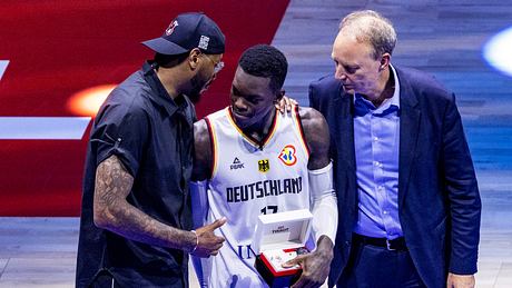 Carmela Anthony, Dennis Schröder - Foto: Getty Images/	Ezra Acayan