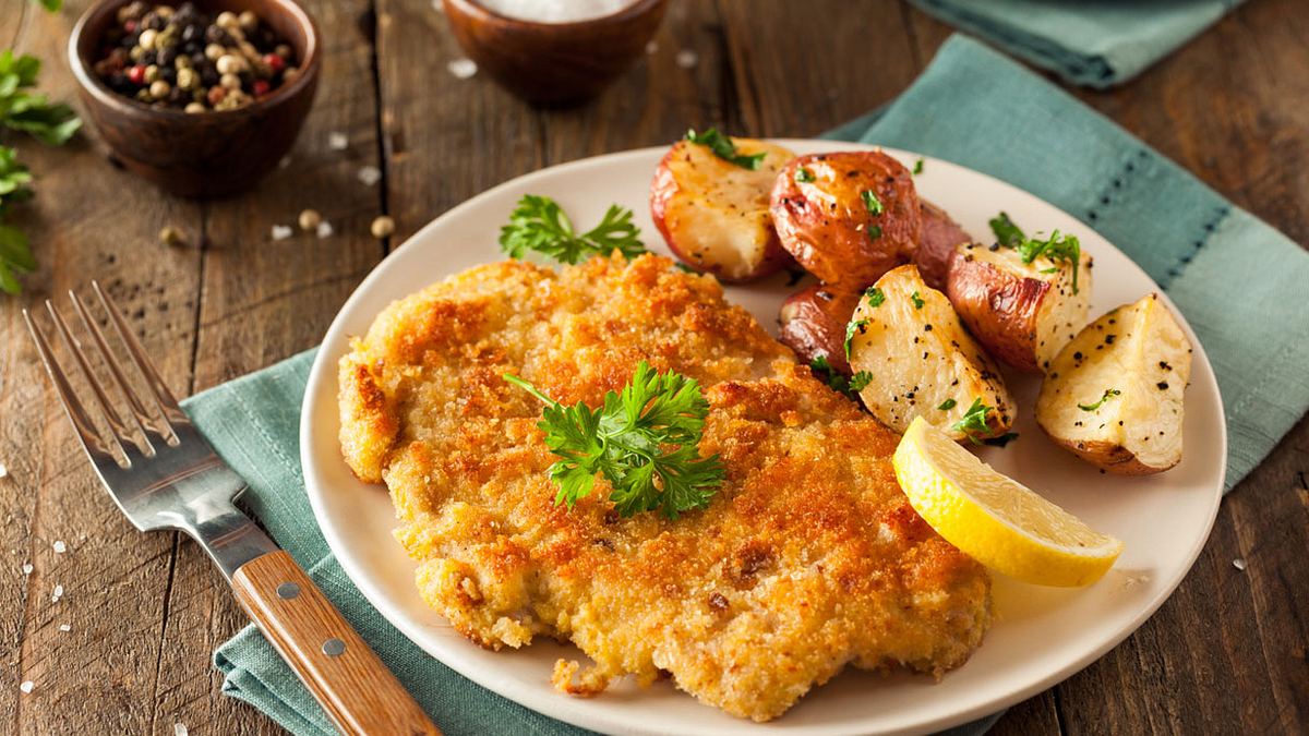 Schnitzel mit Bratkartoffeln 