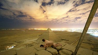 Sex auf der Pyramide von Gizeh. - Foto: Andreas Hvid