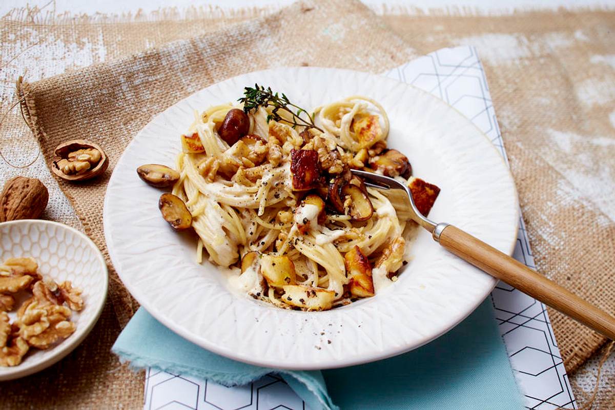 Spaghetti mit Pilzen und gebratenem Halloumi