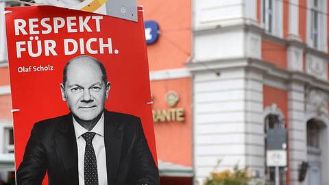 SPD-Wahlkampfplakat - Foto: IMAGO / Karina Hessland
