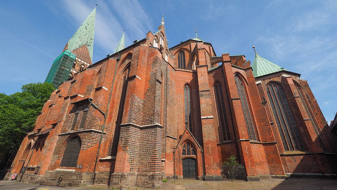 Massive Proportionen: St. Marien St. Marienkirche zu Lübeck