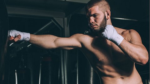 Ein Standboxsack als Trainingsparnter - Foto: iStock / South_agency