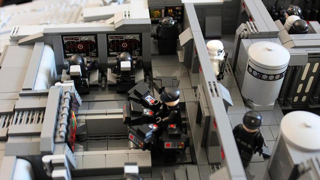 Imgur-User doomhandle hat einen Star-Wars-Sternenzerstörer aus LEGO gebaut