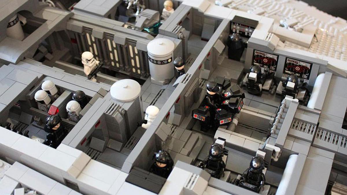 Imgur-User doomhandle hat einen Star-Wars-Sternenzerstörer aus LEGO gebaut