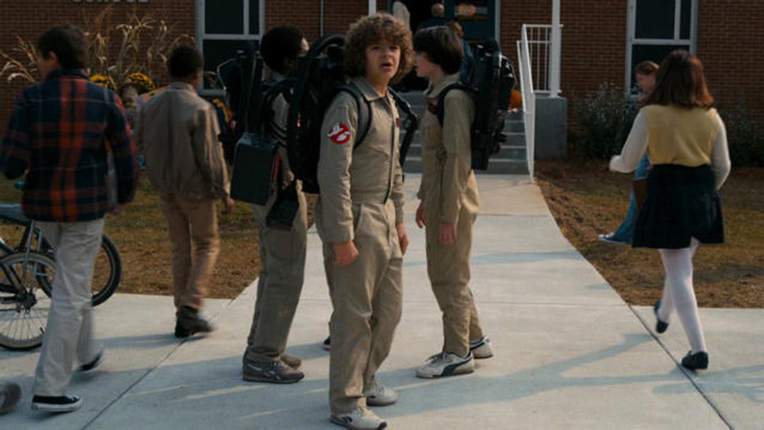Der erste Trailer zeigt die Helden der Staffel passenderweise in
Ghostbusters-Kostümen Erste Fotos von Stranger Things Staffel 2: Ghostbuster-Kostüme