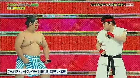 Eine japanische Gameshow hat Street Fighter II mit echten Personen nachgestellt - Foto: YouTube/zetaroy
