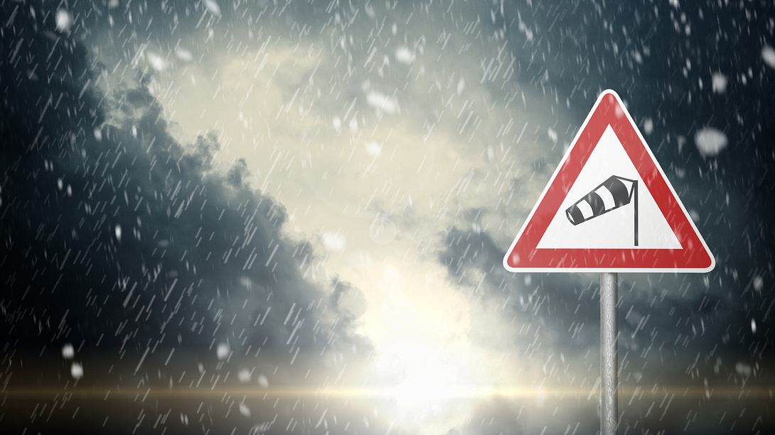 Schnee, Regen und Sturm - Foto: istock / trendobjects
