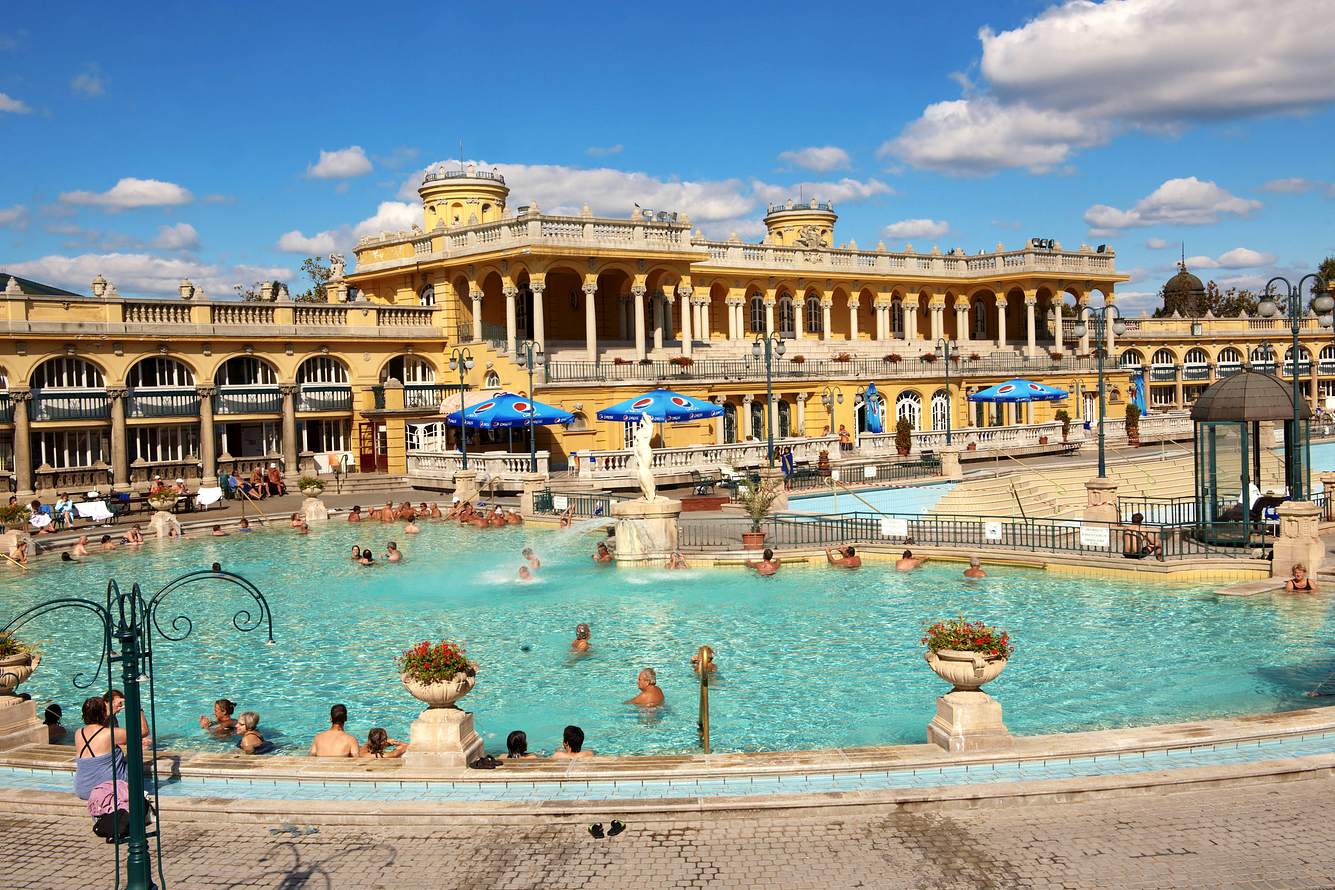 Széchenyi-Heilbad in Budapest Széchenyi-Heilbad in Budapest
