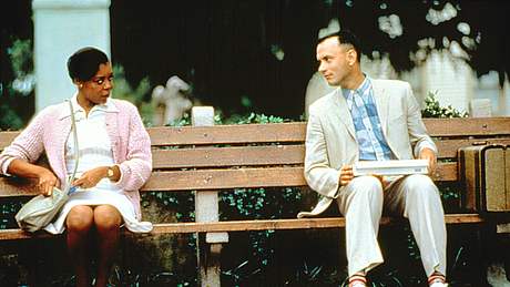 Szene aus Forrest Gump - Foto: imago images / Everett Collection