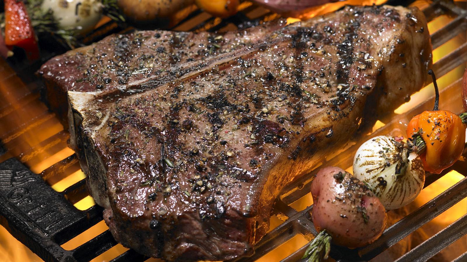 T-Bone-Steak grillen: So gelingt das Steak auf dem Grill garantiert