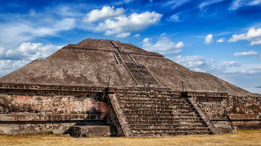 Pyramide der Sonne. Teotihuacan, Mexiko Pyramide der Sonne. Teotihuacan, Mexiko