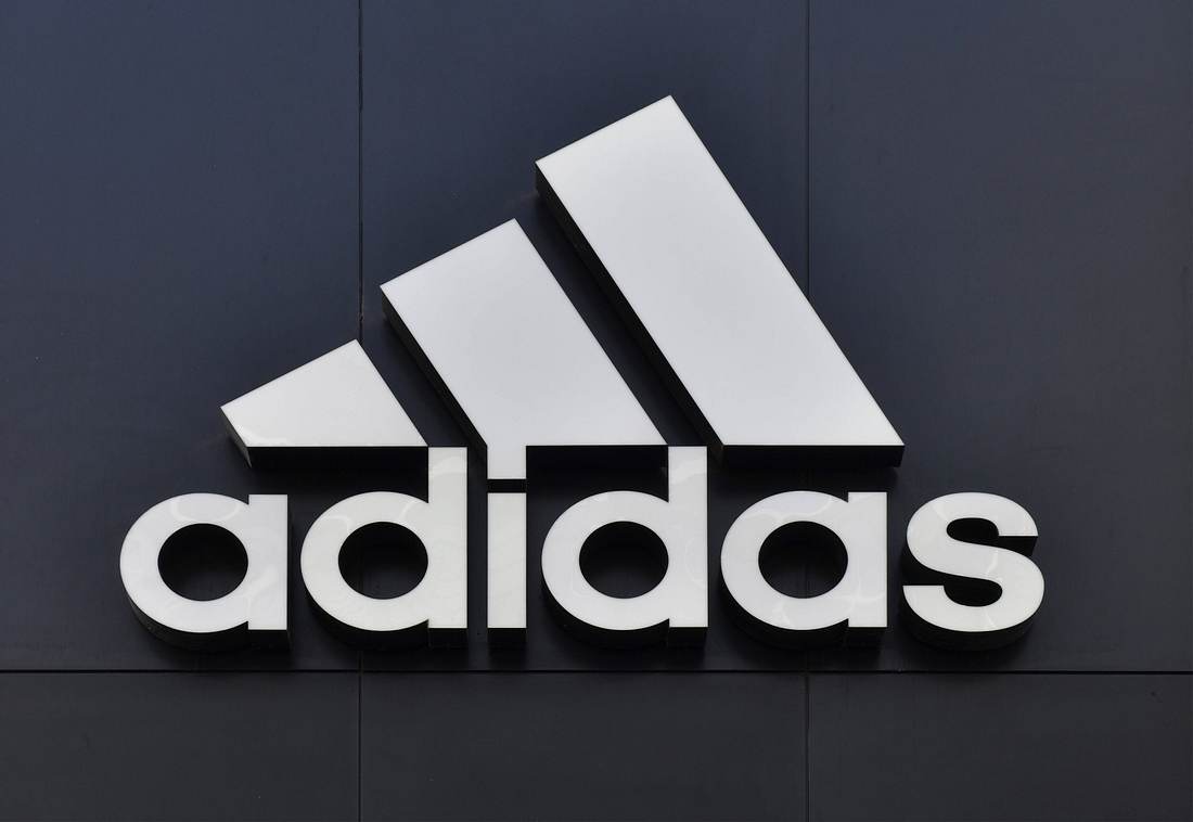 The Huddle: adidas startet YouTube-Serie Logo von adidas