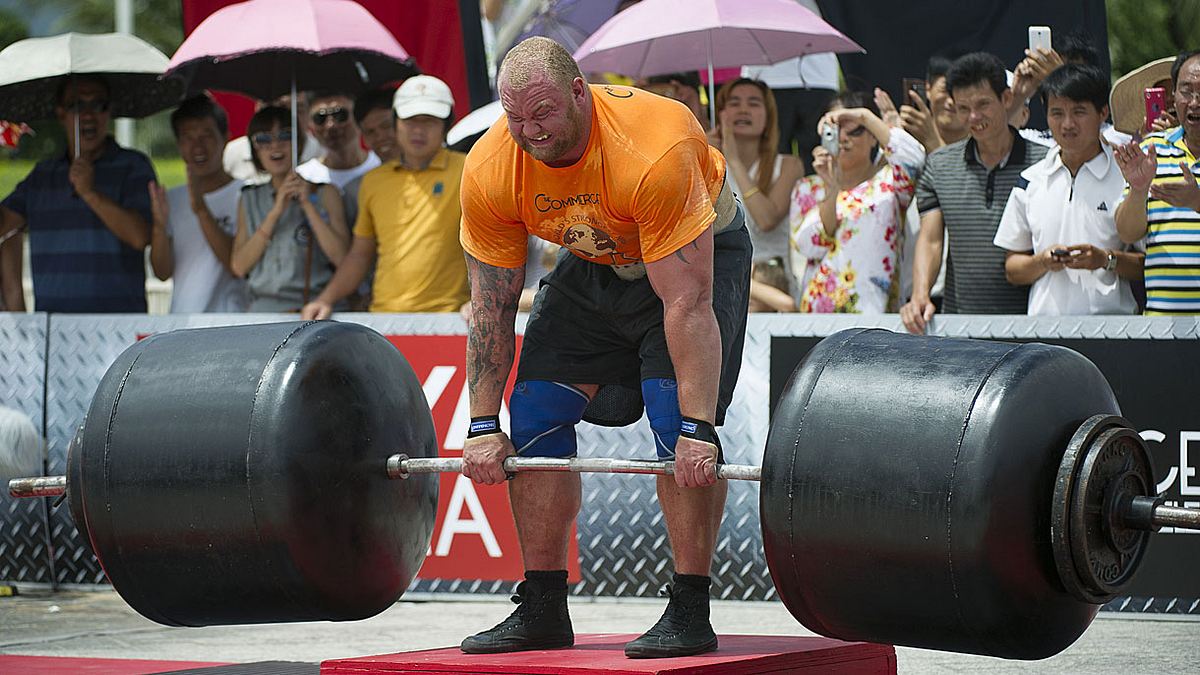 Hafþór Júlíus The Mountain Björnsson ist Weltrekordhalter im Gewichtheben.