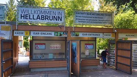 Eingang des Tierparks Hellabrunn in München - Foto: IMAGO / Fotostand