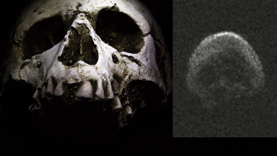 Der Asteroid sieht aus wie ein Totenkopf Der Asteroid sieht aus wie ein Totenkopf