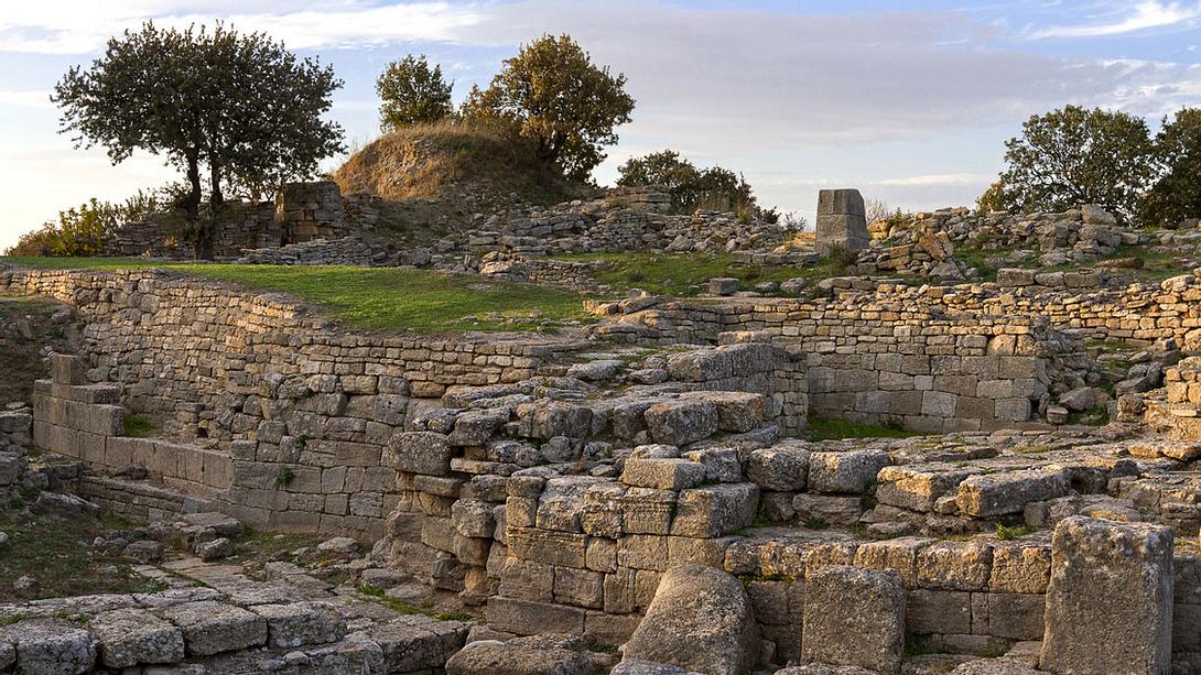 Ruinen der antiken Stadt Troja - Foto: iStock / Ozbalci