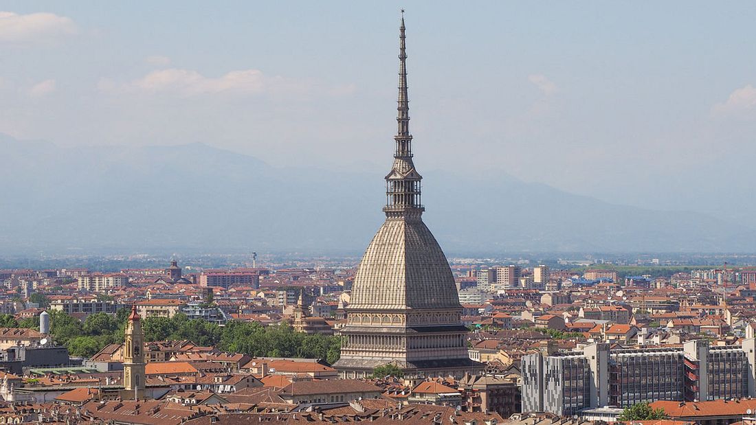 Die Mole Antonelliana: Wahrzeichen der Stadt Turin. Mole Antonelliana