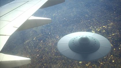 Ufo-Sichtung im Flugzeug - Foto: iStock / ktsimage