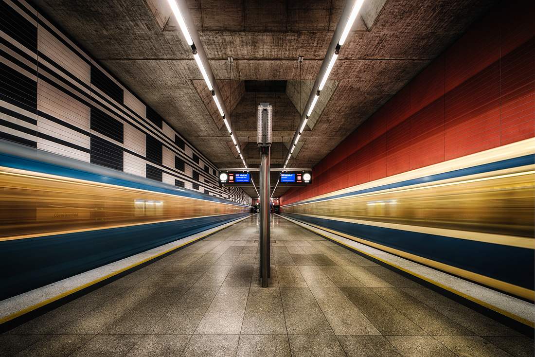 Um Coronavirus zu verbreiten: Mann in München leckt Fahrkartenautomat an Münchners U-Bahn-Haltestelle