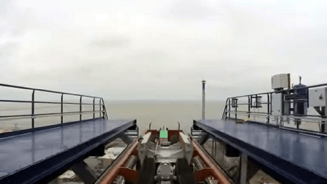 Dive Coaster: Die Valravn im Cedar Point Freizeitpark ist eine mehrfache Weltrekord-Achterbahn Rekord-Achterbahn: Die Valravn im Cedar Point in Ohio ist der größte, schnellste und steilste Dive Coaster der Welt.