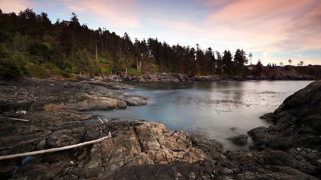 Warum an diesem kanadischen Strand immer wieder abgetrennte Füße in Laufschuhen angespült werden