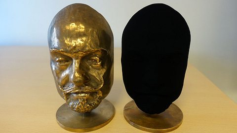 Das schwärzeste Schwarz: Vantablack absorbiert über 99% des Lichts  - Foto: surreynanosystems.com