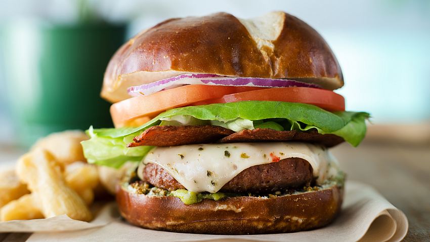 Veggie-Burger - Foto: iStock/rez-art