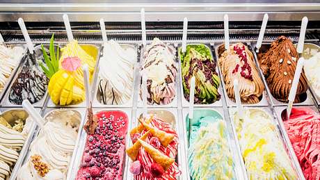 Verschiedene Eissorten - Foto: iStock/jackmalipan