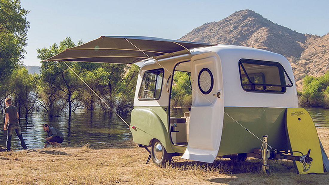 Happier Camper: VW Bus inspirierter Retro-Wohnwagen