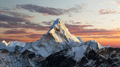 Mount Everest - Foto: iStock/DanielPrudek