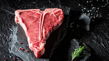 T-Bone-Steak - Foto: iStock/Shaiith