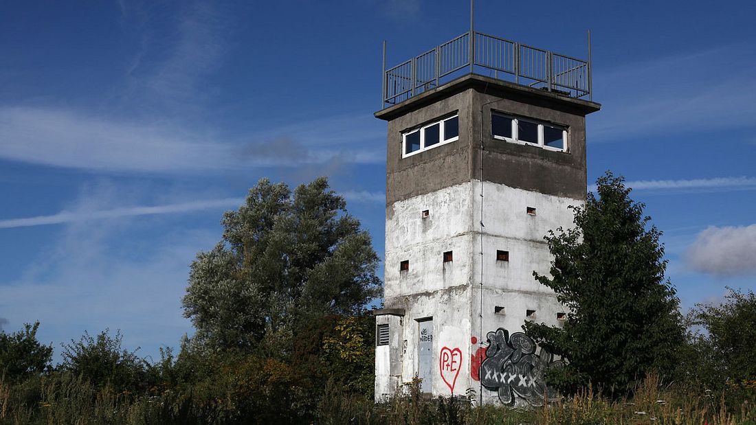 Ehemaliger Grenzturm am Eisernen Vorhang. Ehemaliger Grenzturm am "Eisernen Vorhang".